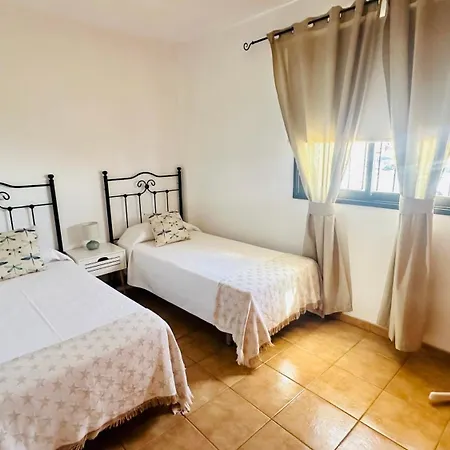 Ajabo Adeje Апартаменти Адехе